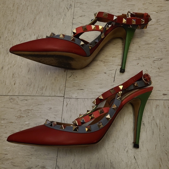 SOLD!! - Valentino Rockstuds size 38.5 - Picture 3 of 5